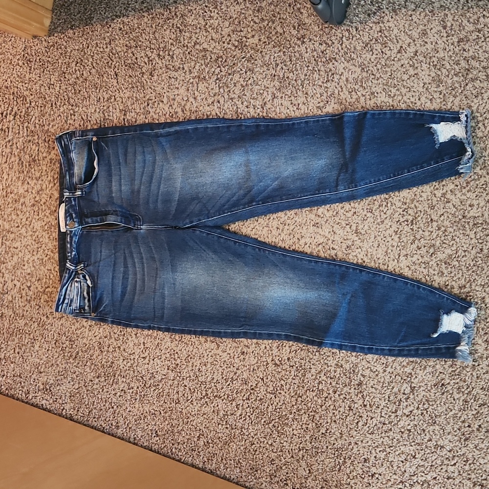 Dark wash skinny jeans